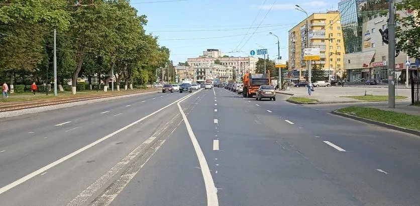 Изменение дорожной разметки уменьшило заторы на улице Коминтерна